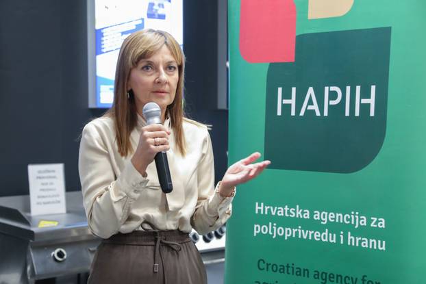  Sanja Kolarić Kravar