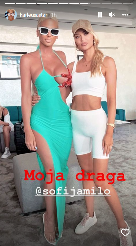 Jelena Karleuša privatnim avionom letjela na koncert u golišavom kostimu sirene