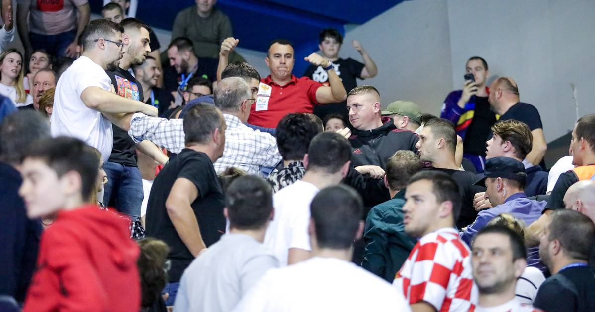 Fyra kroater greps för att ha överfallit montenegrinska fans: De misshandlade dem verbalt och attackerade dem sedan fysiskt…
