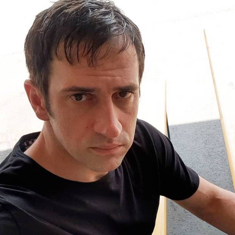 Goran Bogdan pozirao potpuno gol, fotku komentirala zvijezda hit serije: 'Tu si kao Kate Moss!'