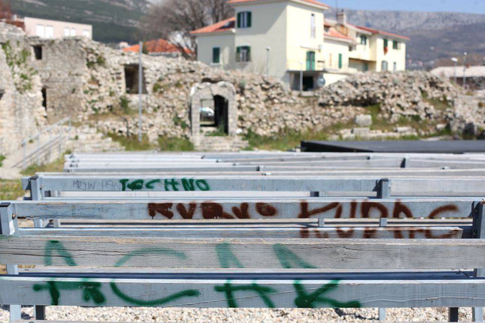 Devastacija: Povijesnu solinsku utvrdu išarali su grafitima