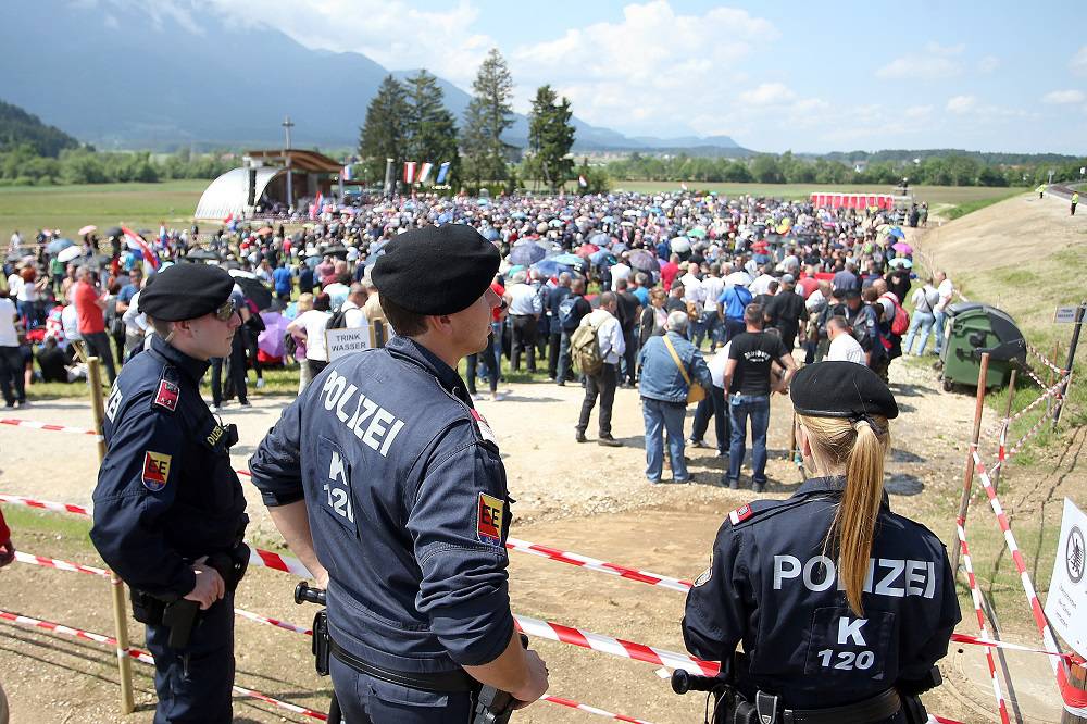 Hrvat pozdravljao sa Sieg Heil u Austriji - 18 mjeseci zatvora