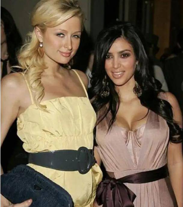 Je li Kim Kardashian imala neke estetske operacije? Obožavatelji kažu: 'Kao da je smanjila grudi'