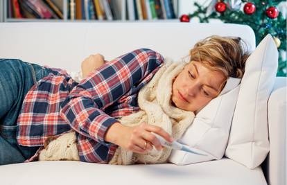 Prepoznajte simptome: Gripa dolazi naglo, prehlada s kašljem
