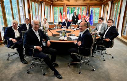Vladimir Putin: Vidjeti čelnike G7 gole bio bi odvratan prizor