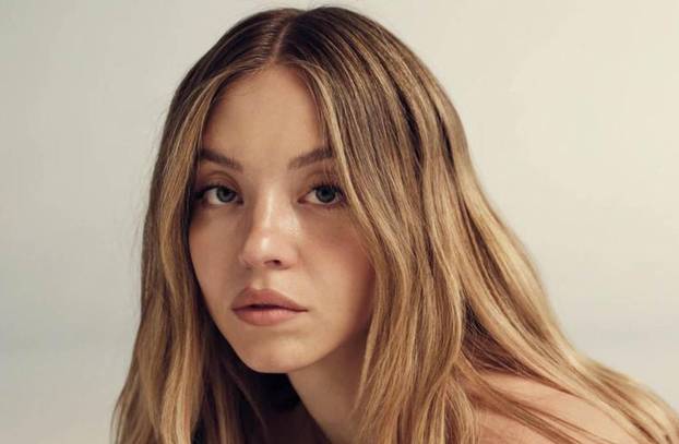 Sydney Sweeney stars in new advertising photoshoot for 'American Eagle’s Fall 2025 Denim Campaign'.