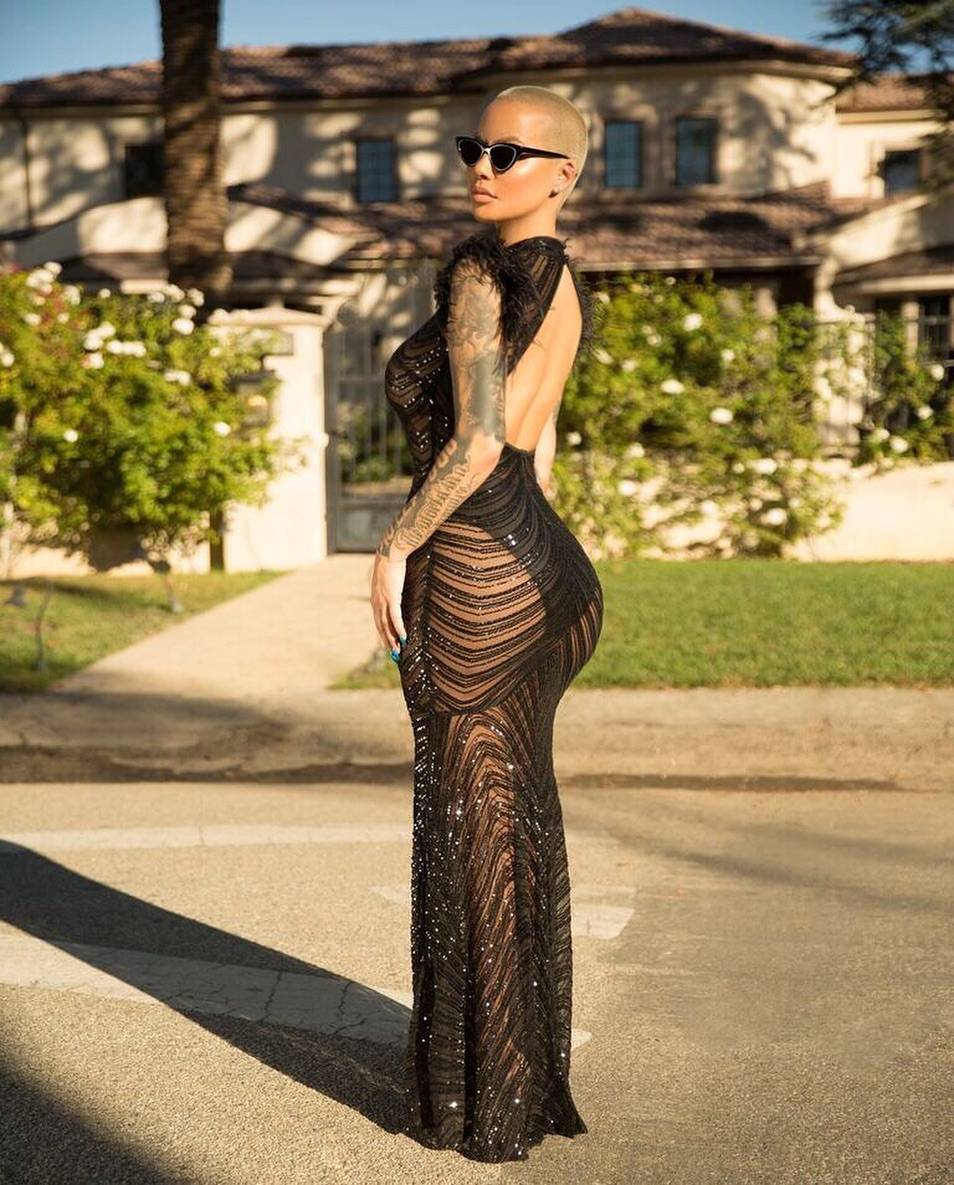 Amber Rose rodila prije mjesec dana i već otišla na liposukciju