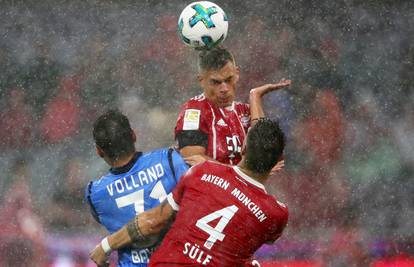 Potop na otvorenju Bundeslige: Bayern slavljem u obranu titule