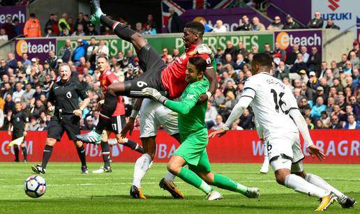 Nestali u 78 sekundi: United je natrpao Swansea u nastavku...