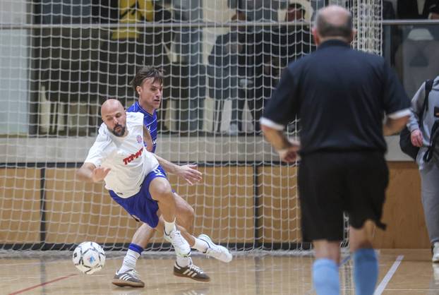 Zagreb: Veterani Dinama i Hajduka odigrali humanitarnu utakmicu