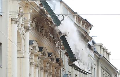 Pogledajte rušenje pročelja na zgradi blizu Jelačićevog trga