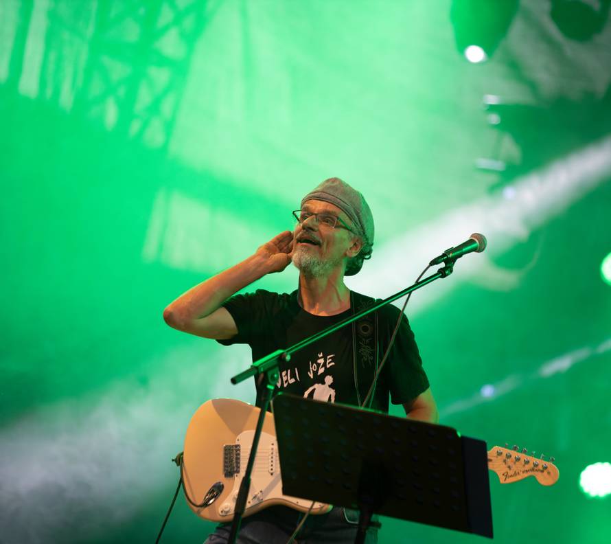 Za prijatelja koji je znao spojiti filozofiju i rock’n’roll - Veli Jože objavljuju 'Pozdrav tebi, Stari'