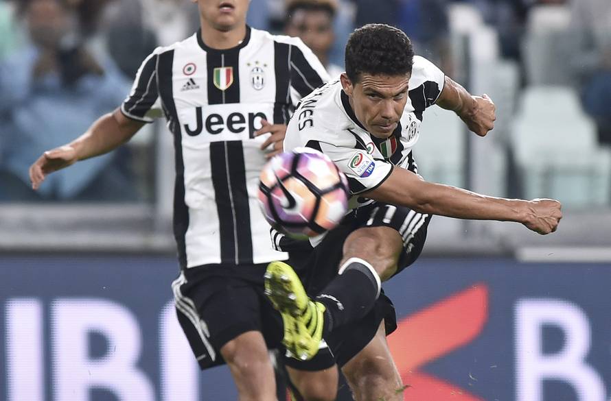 Football Soccer - Juventus v Cagliari - Italian Serie A