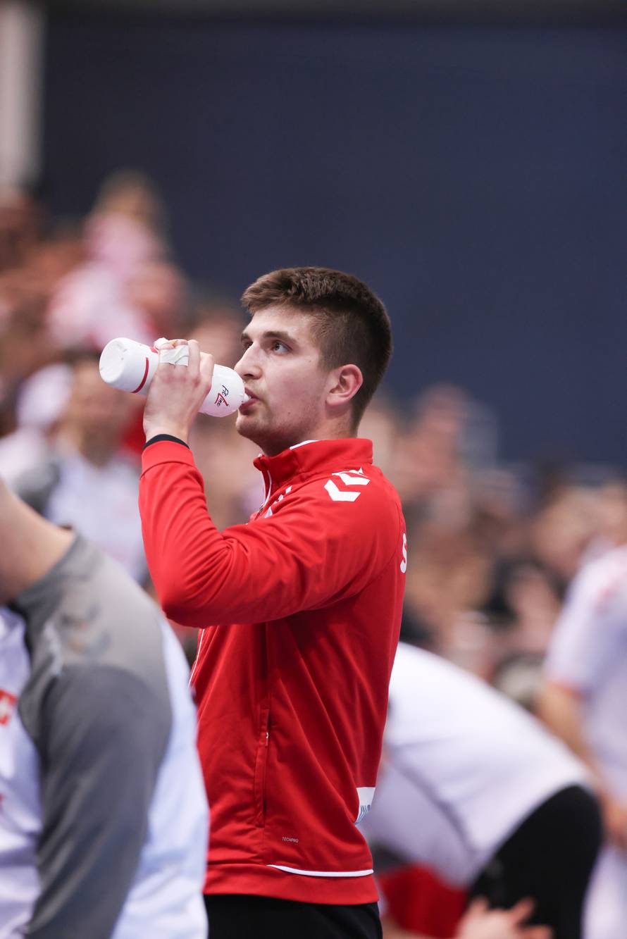 Osijek: Prijateljska utakmica između Hrvatske i Švicarske