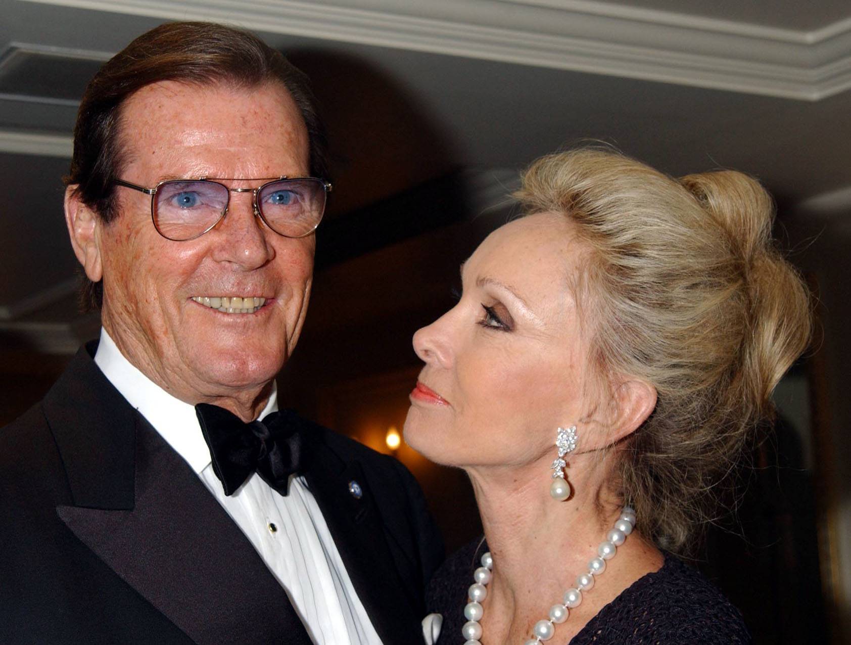 Sir Roger Moore death