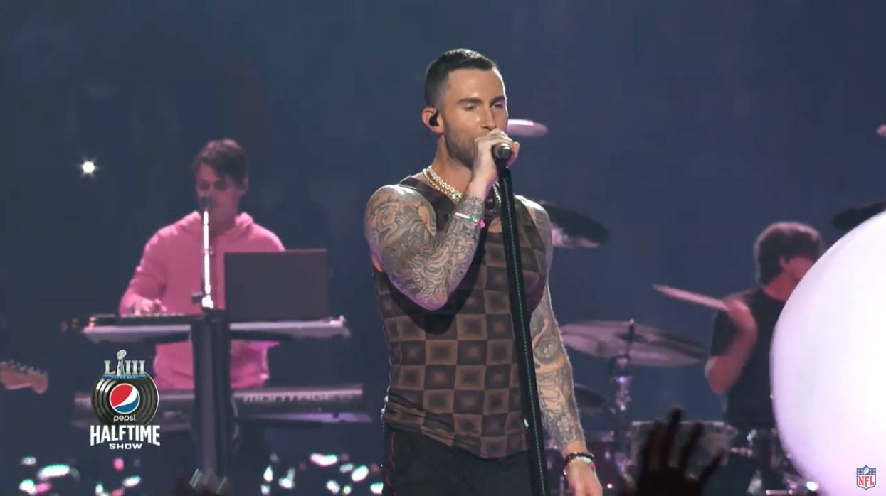 Pjevač Adam Levine izbačen iz 'Voicea' zbog bahatih ispada?