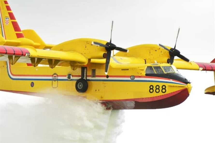Plan za borbu protiv katastrofa do 2030.:  Hrvatska kupuje  pet helikoptera i još dva aviona