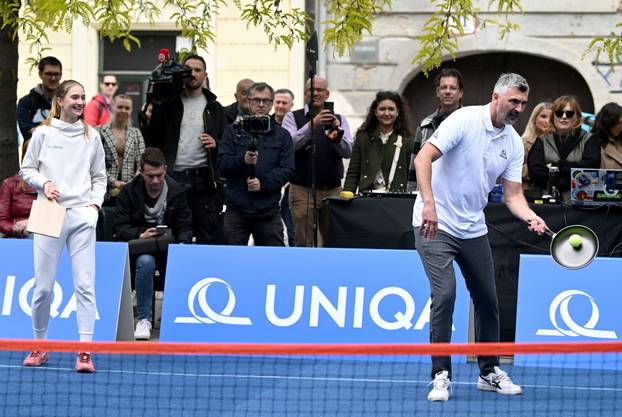 Zagreb: Goran Ivanišević odigrao je egzibicijski meč s mladom teniskom zvijezdom Lunom Vujović povodom predstavljanja zaklade UNIQUA SEE Future