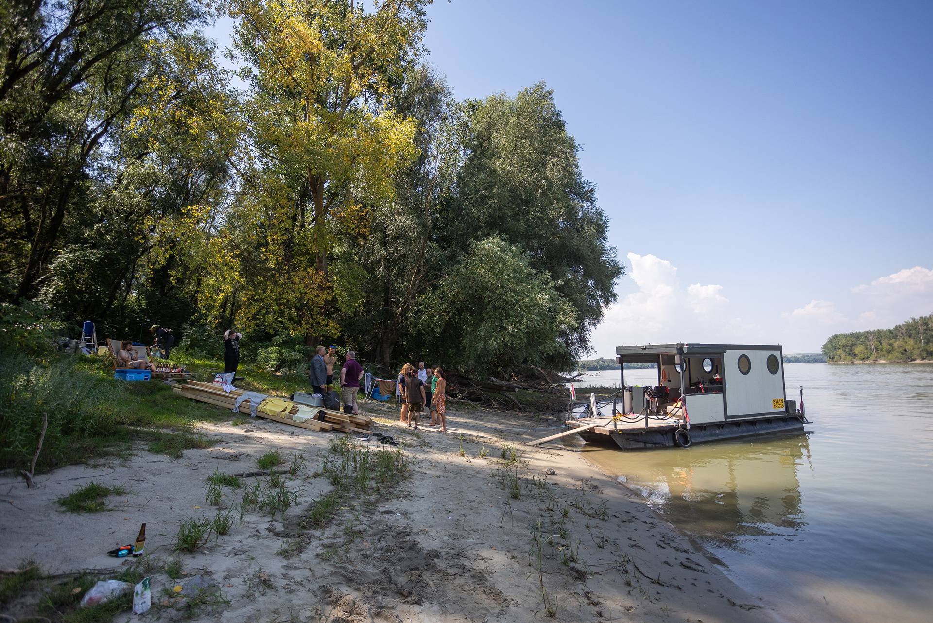 Posjetili smo Liberland na istočnoj obali Dunava, tamo vlada samoproglašeni predsjednik, a novi državljani stalno pristižu