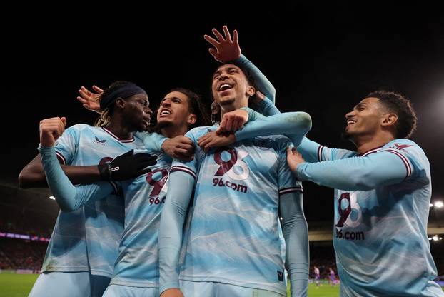 Premier League - Crystal Palace v Burnley