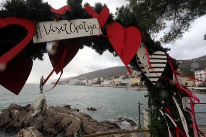 Ljubav u zraku: Opatija je puna srca, spremni su za Valentinovo