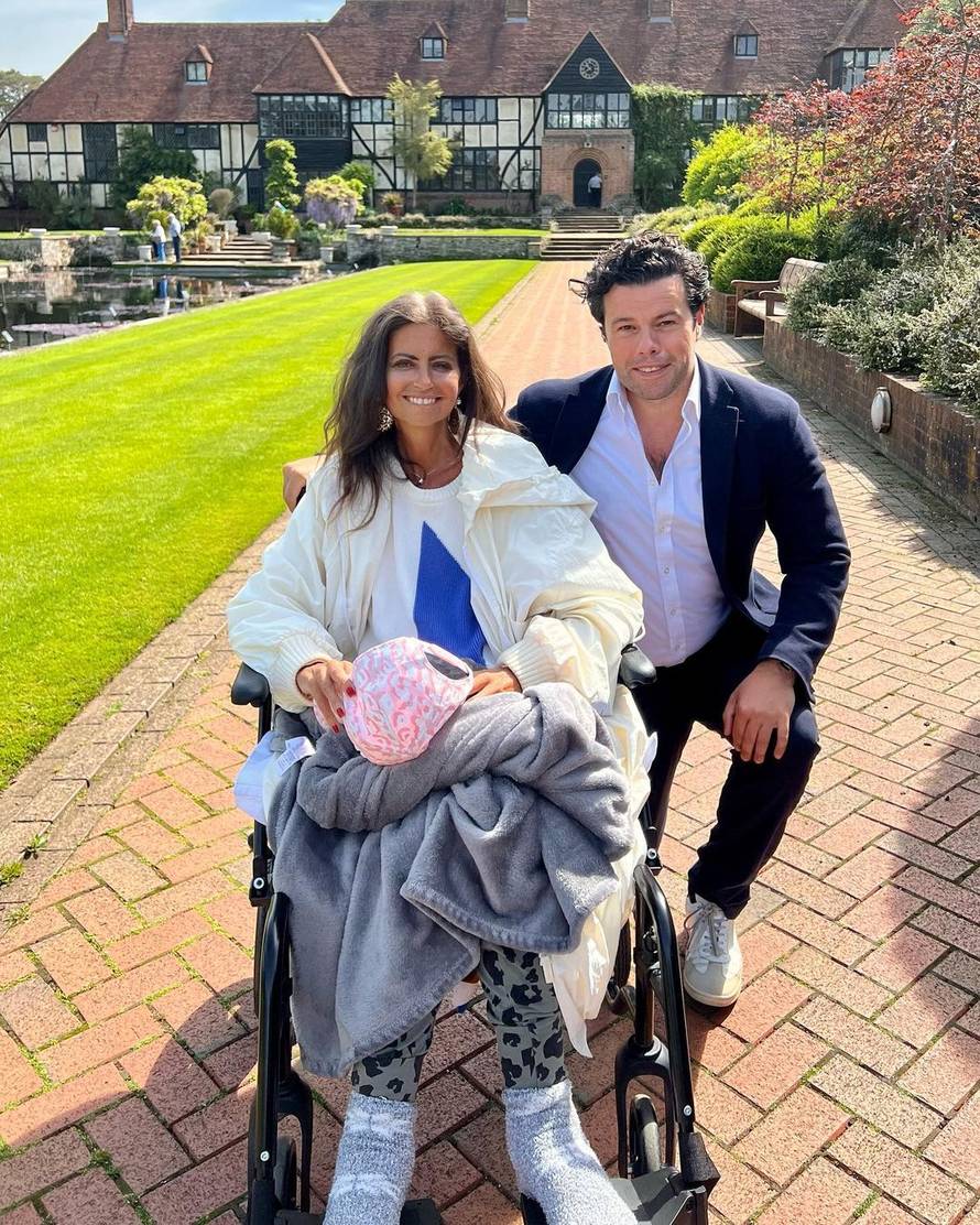 Britanska voditeljica o borbi s rakom: 'Želim znati kada je kraj da se mogu oprostiti s djecom'