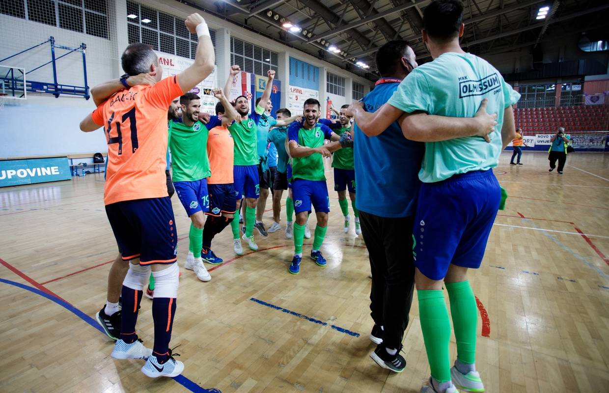 Policija privela predsjednika zbog maske, prvaci Hrvatske napustili parket bez medalja!