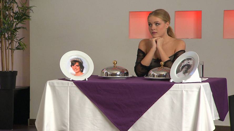 Djevojke degustirale egzotičnu hranu: 'Crvići su čak bili fini...'