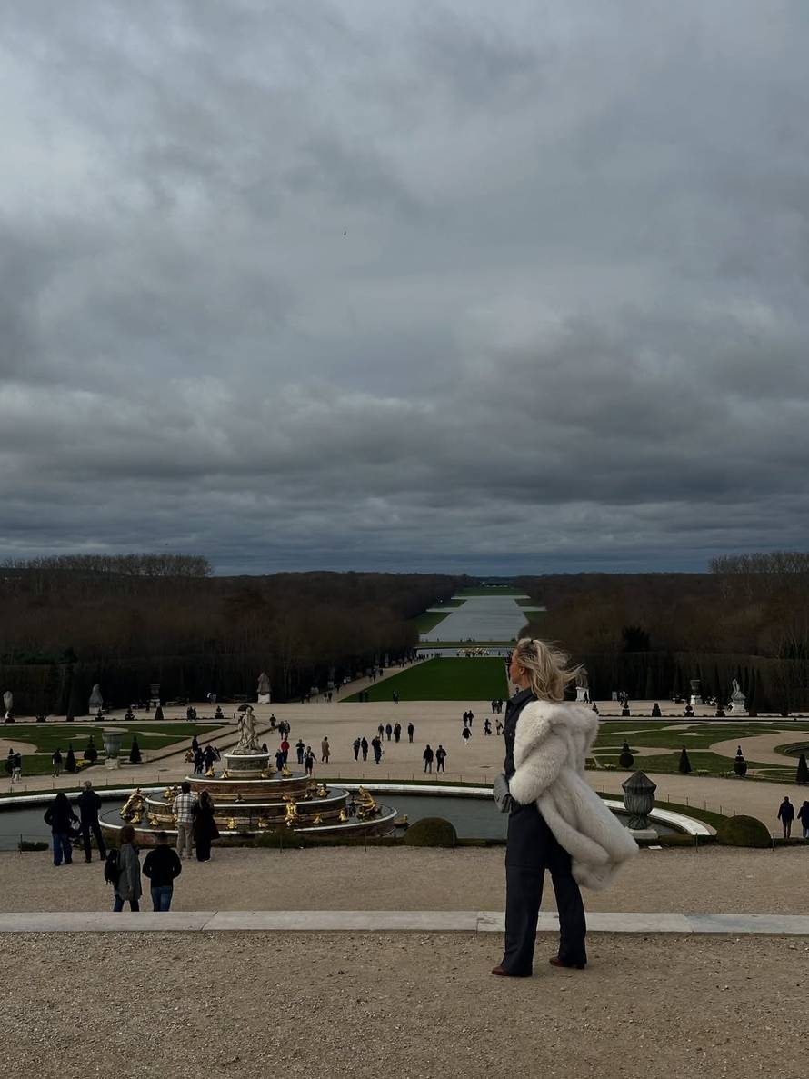 FOTO Pogledajte u čemu se nakon romantičnog vikenda u Parizu s Majom vozio Šime Elez