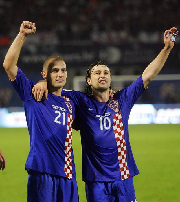 ARHIVA - 2006. Zagreb: Vatreni i "maksimirska krtica" srušili su Englesku 