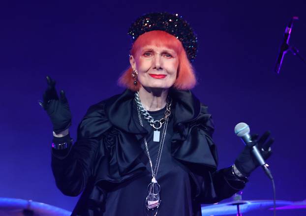 Šibenik: Josipa Lisac održala koncert u Kući umjetnosti Arsen