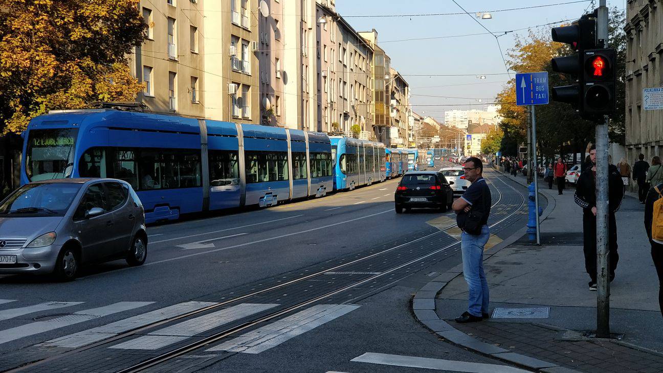 Kolaps tramvajskog prometa u centru Zagreba, nestalo struje