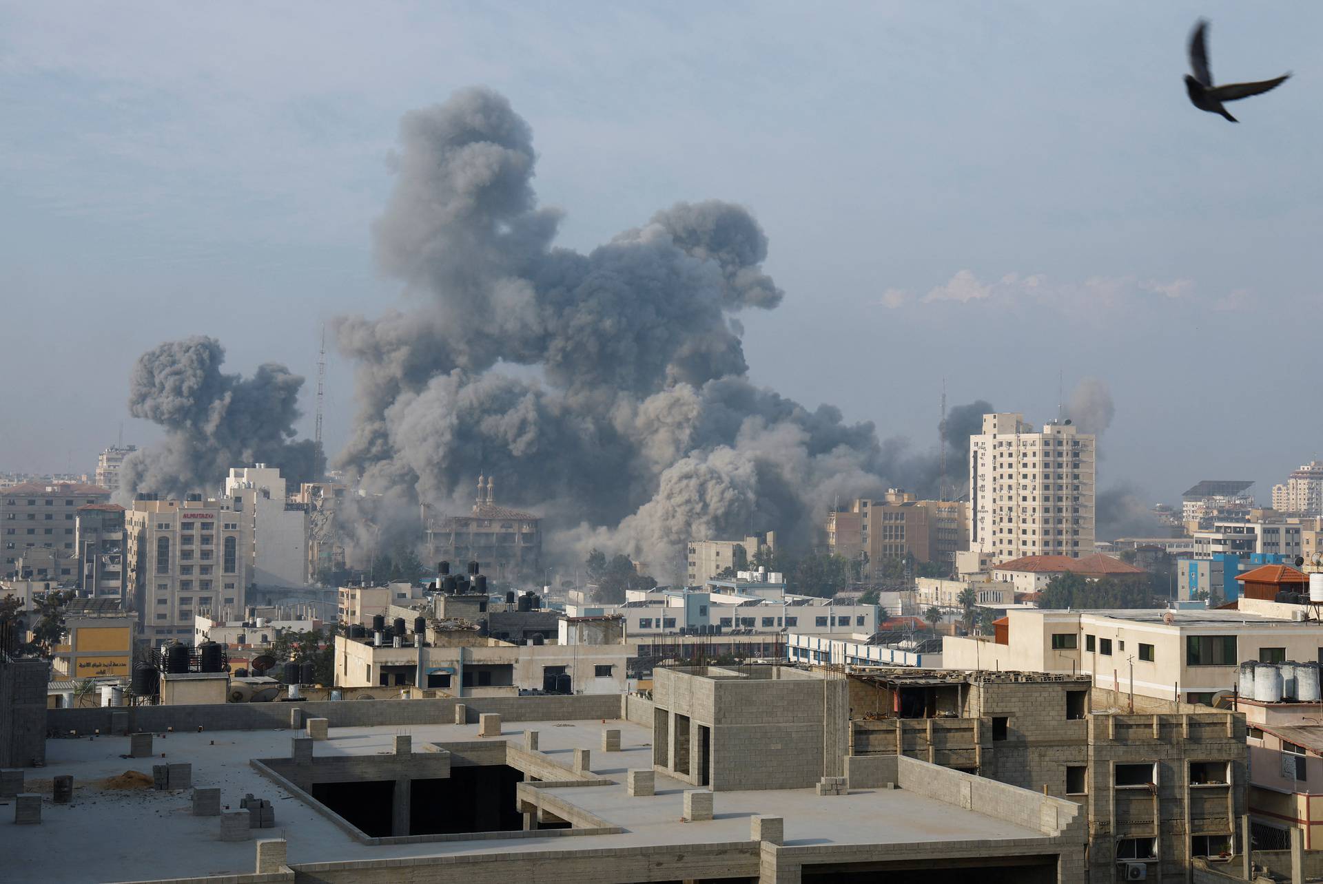 Israel strikes Gaza