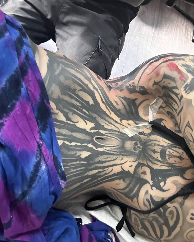 FOTO Uznemirujuće! Uklonila je čak i vrh nosa, a evo kako je izgledala: Šteta, ljepotica si bila