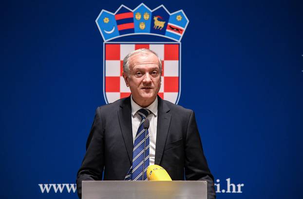 Zagreb: Ministar Marko Pavić uručio devet ugovora za projekt Razvoj e-usluga
