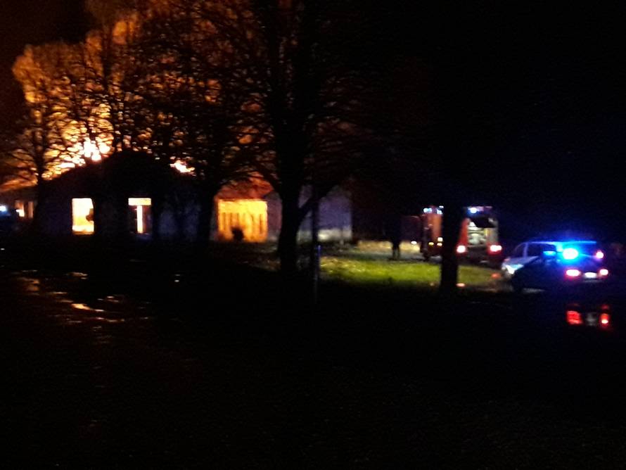 Požar u centru Sinja: Izgorjela zgrada vojarne Ivaniša Nelipića