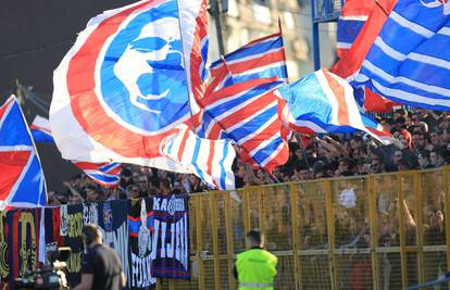 Hajduku zbog sramotne poruke Torcide zatvoren dio stadiona!