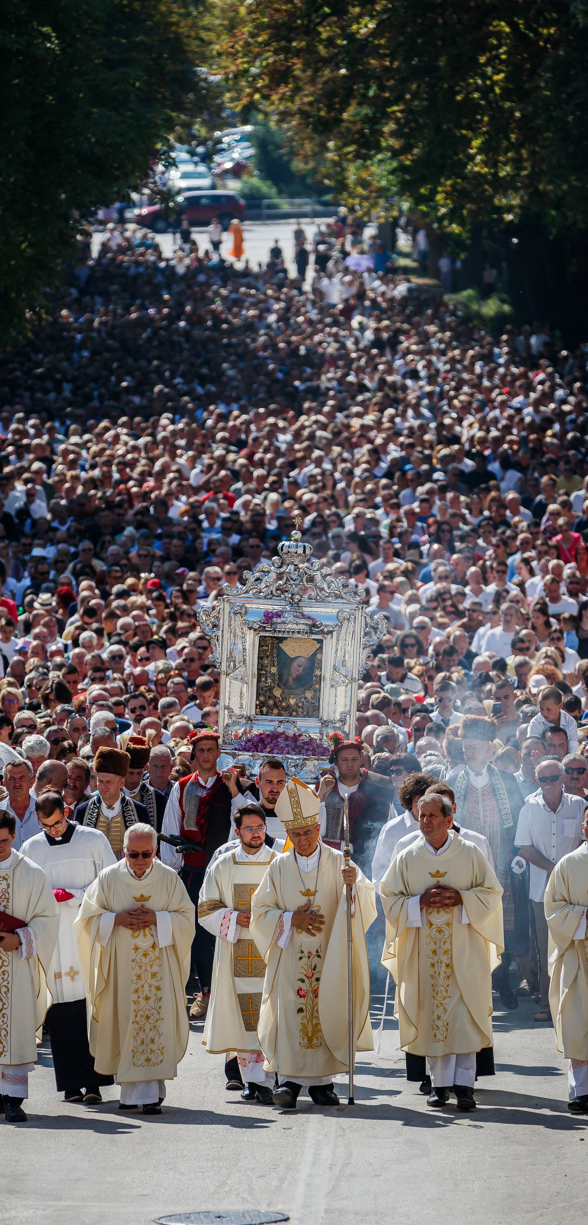 Procesija i misa u Sinju povodom blagdana Velike Gospe