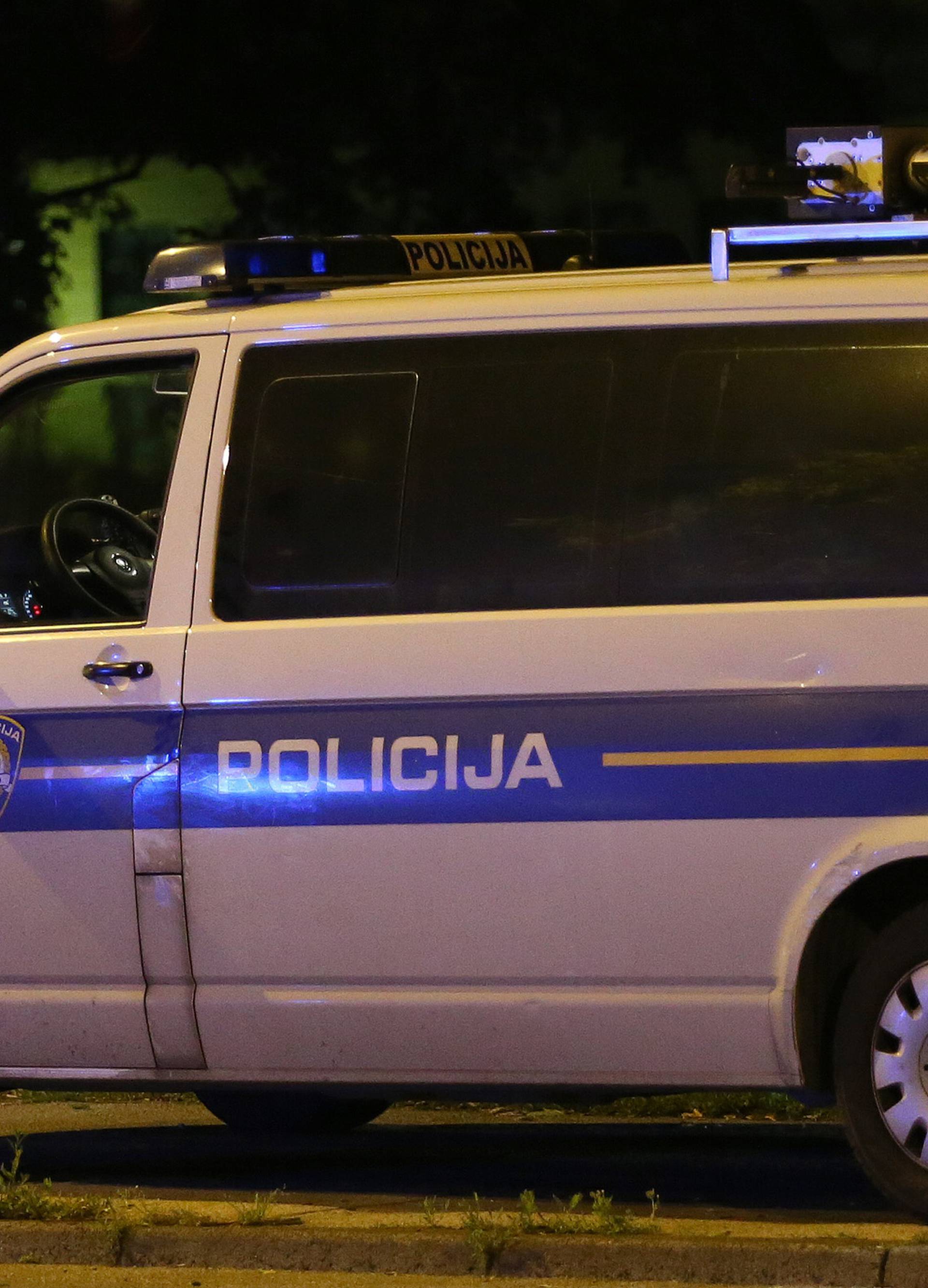 Mladić (29) u splitsku bolnicu došao s propucanom rukom