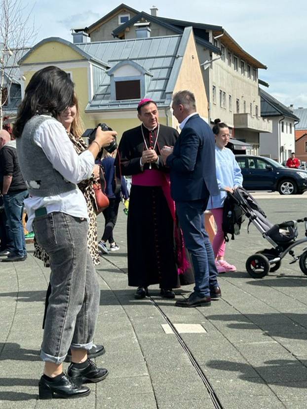 GALERIJA U Gospiću se odluka carice Marije Terezije koristi za kampanju uoči lokalnih izbora