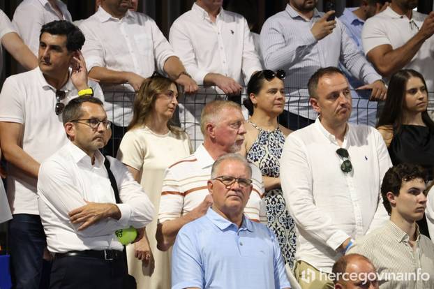 FOTO Novak Đoković pjevao i 'prosvjedovao' u Međugorju: Kumovi žele dovesti i ATP turnir
