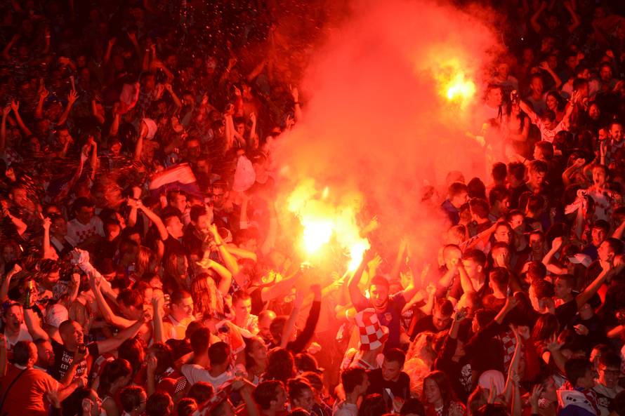 Pula: Ni kiÅ¡a nije omela gledanje polufinalne utakmice izmeÄu Hrvatske i Engleske