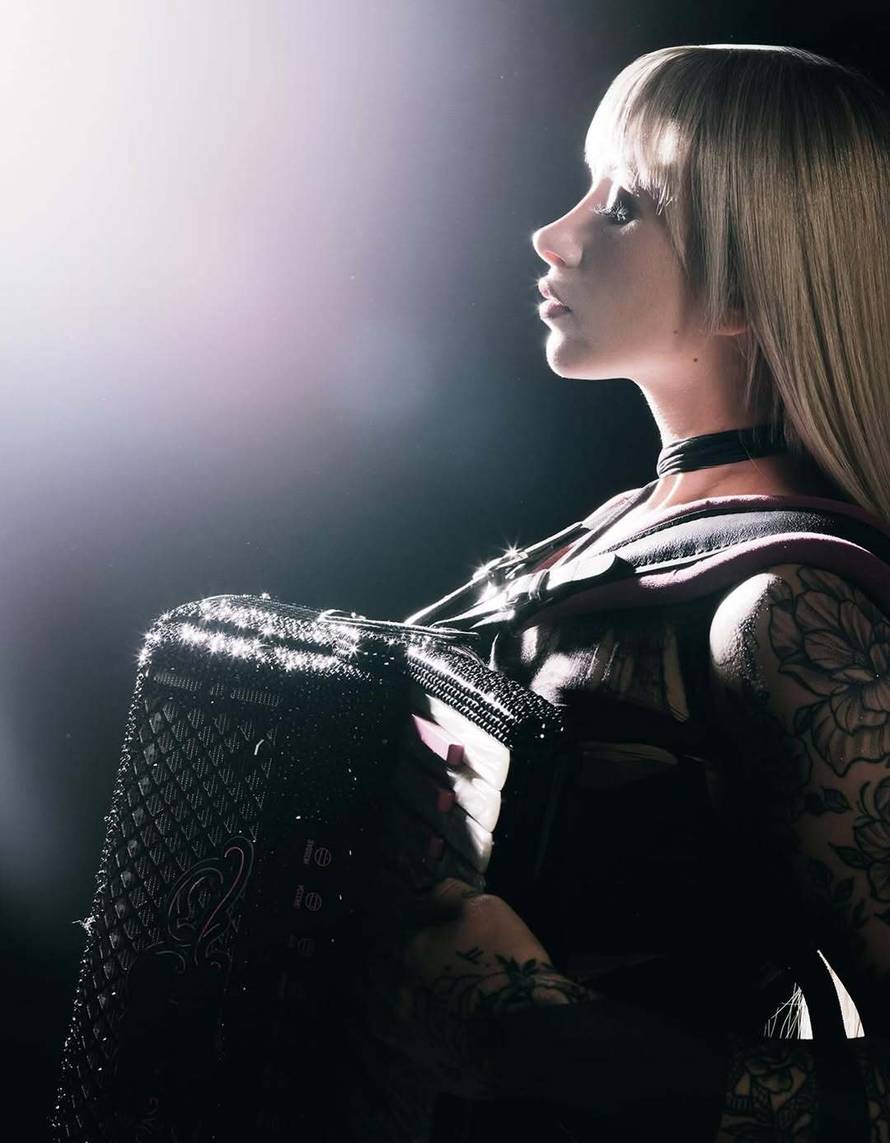 Stela Rade na Doru ide s 'Nema te': Pjevam o ljubavi, a plesom na šipki jačam psihu i tijelo