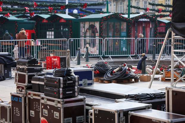 Zagreb: Pozornica za doček Nove godine polako dobiva svoj konačan izgled