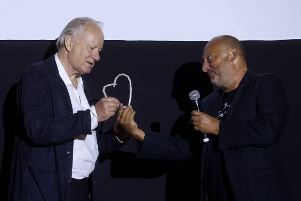 Sarajevo: Glumcu Stellanu Skarsgardu uručeno Srce Sarajeva na 31. Sarajevo Film Festivalu