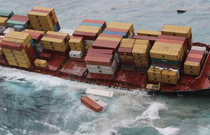 Teretni brod je potonuo kraj obale Turske, 9 ljudi nestalo