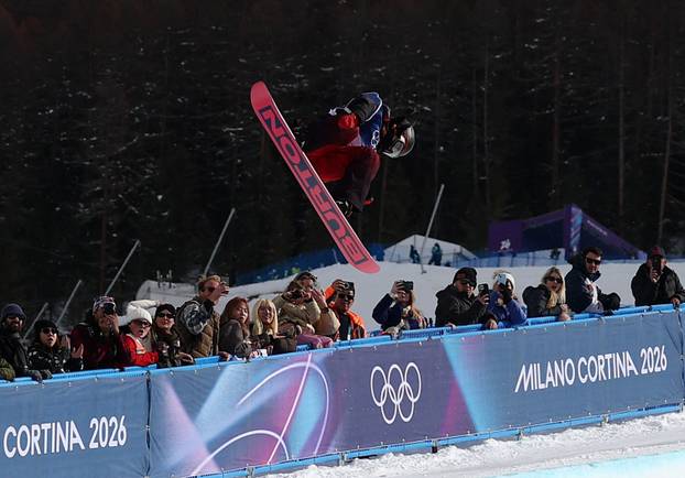 Snowboard - Women's Snowboard Halfpipe Qualification