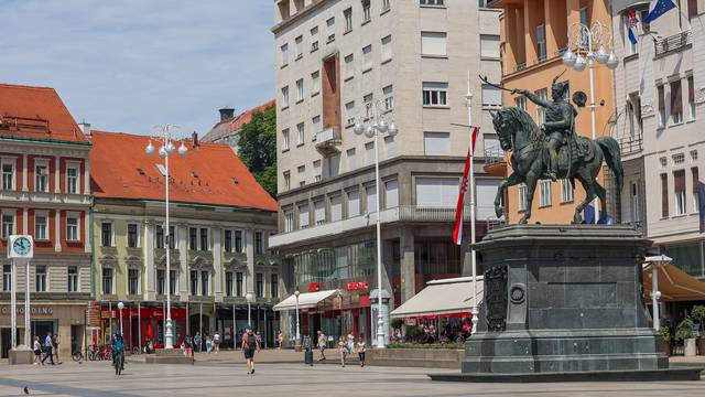 Zagreb: Nedjeljno prijepodne u centru grada 