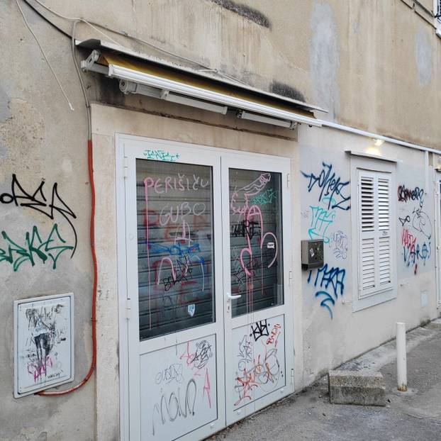 ODVRATNO! Zid mržnje na 'Putu mira': Ovo su ulice u Solinu i Splitu. Pune nacističkih znakova