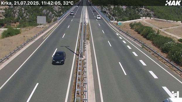 FOTO Zagužvalo se na A1 u oba smjera: Stvaraju se veće kolone